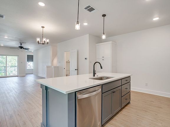 3rd image of 2341 Benbrook Blvd #Bb-27