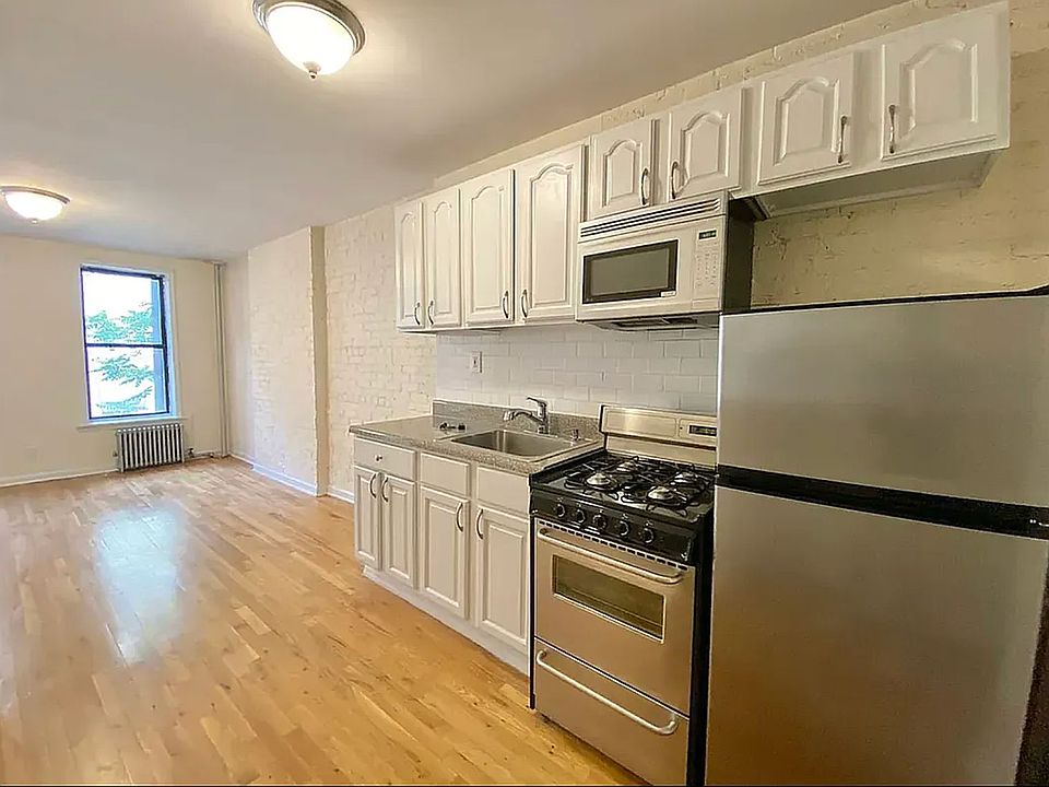 1st image of 1604 1st Ave #3B2