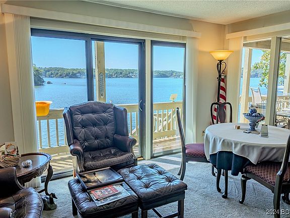 4th image of 6570 Pelican Drive #203