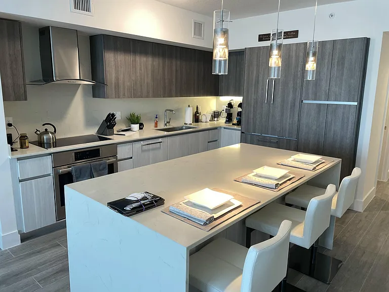 111 SE 1st Ave #310 — Photo 8
