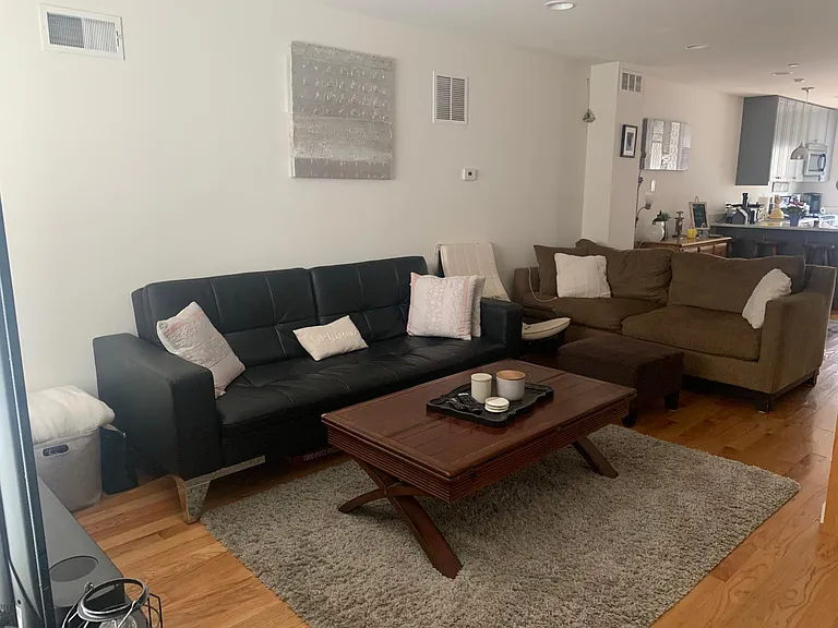 329 N State St — Photo 9