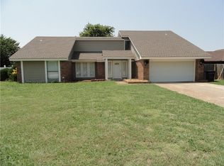 2805 Angela Francis Pl, Moore, OK 73160