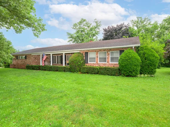 5714 Hickory Dr, West Liberty, OH 43357