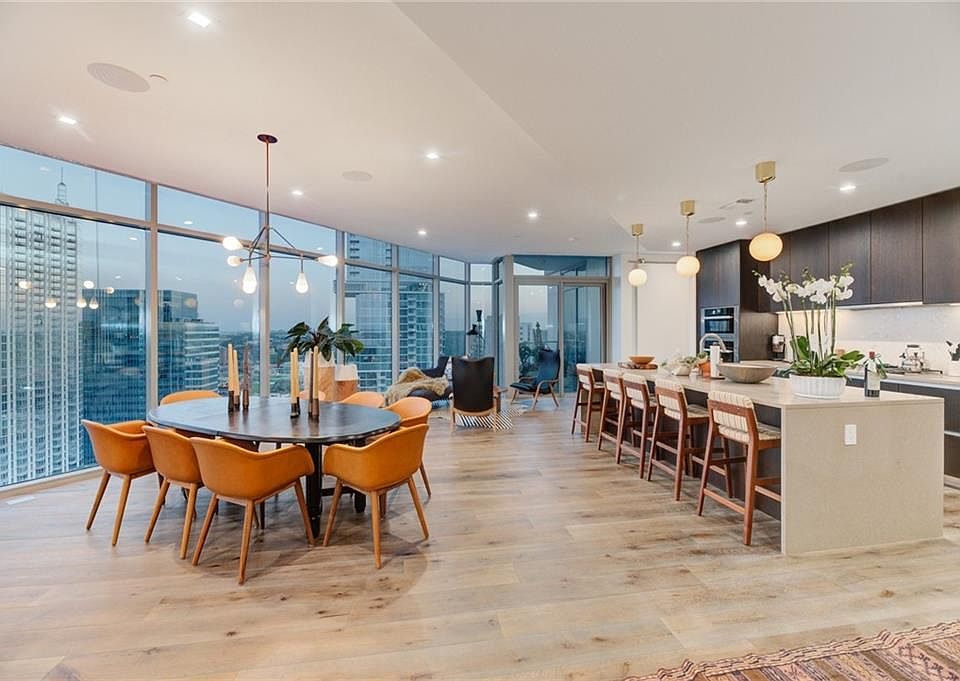 1st image of 501 West Ave #2901