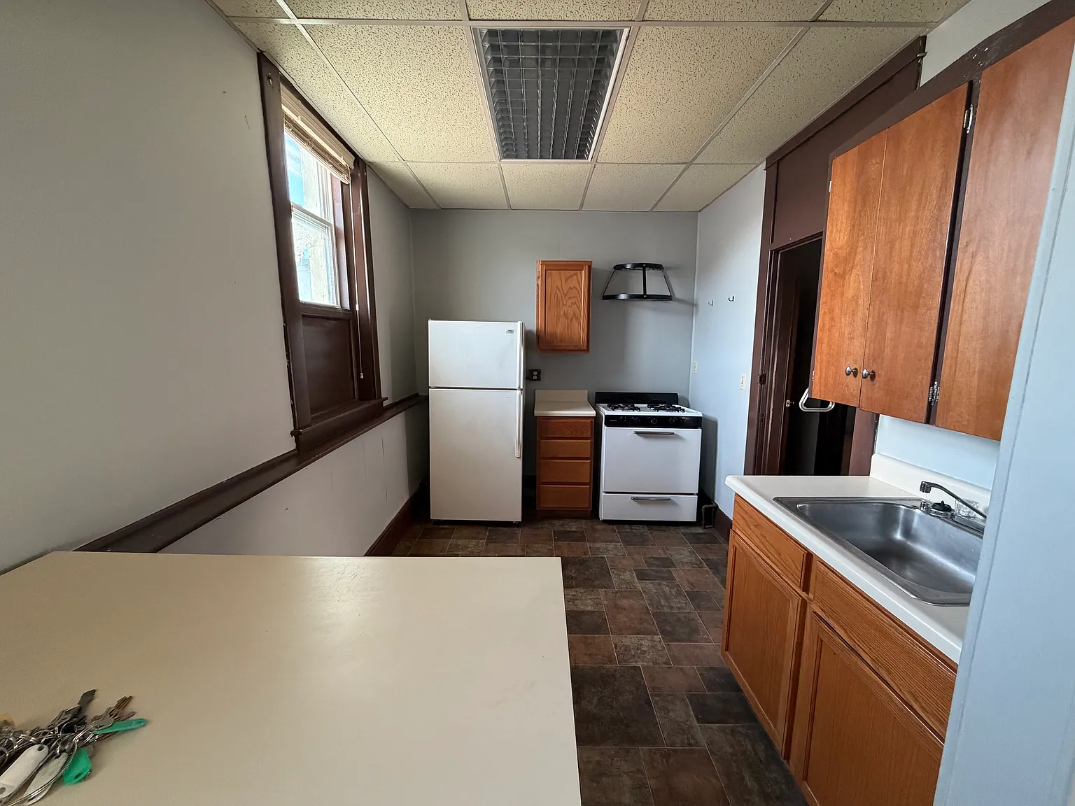 2 bed, $750 — Photo 2
