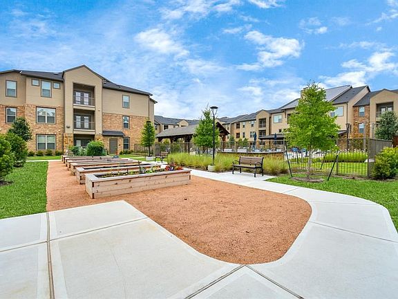 5th image of 6525 Cross Creek Bnd #102