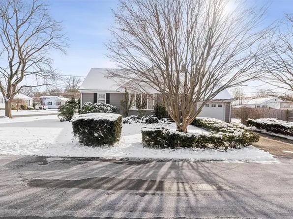 24 Chandler St, North Providence, RI 02911