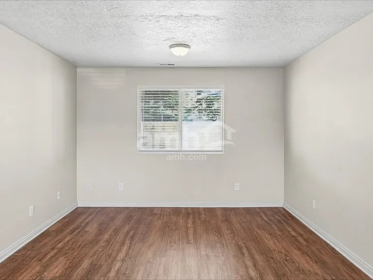 1370 N General Dr — Photo 5