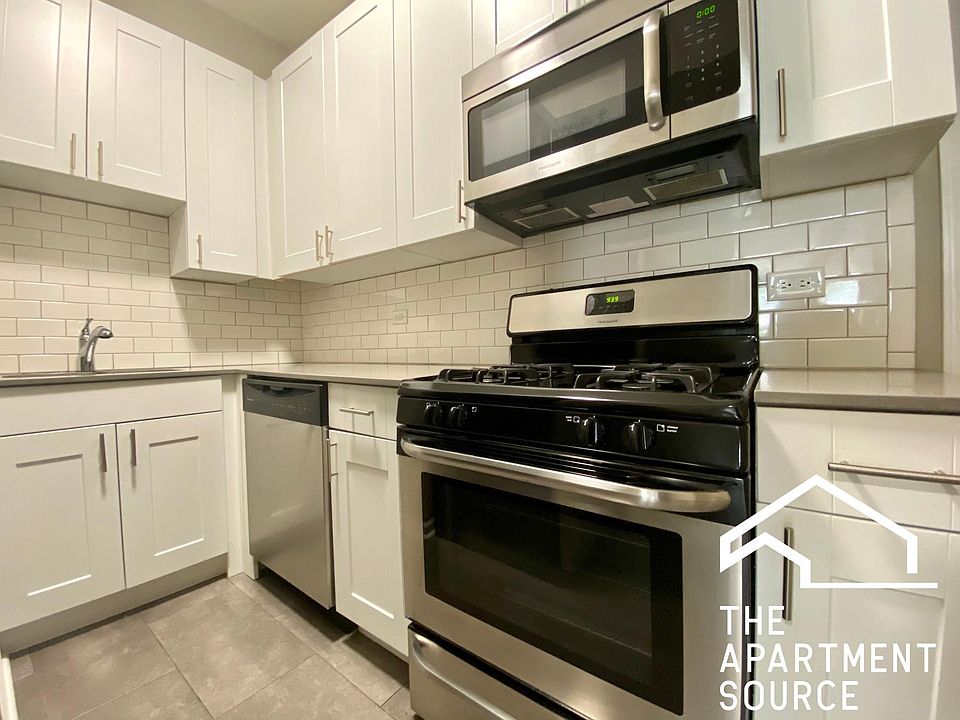1st image of 3407 N Elaine Pl APT 2