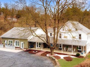 2307 Cove Rd, Fogelsville, PA 18051