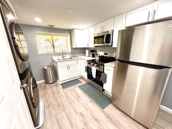 137 Arcadia Cir NW #B