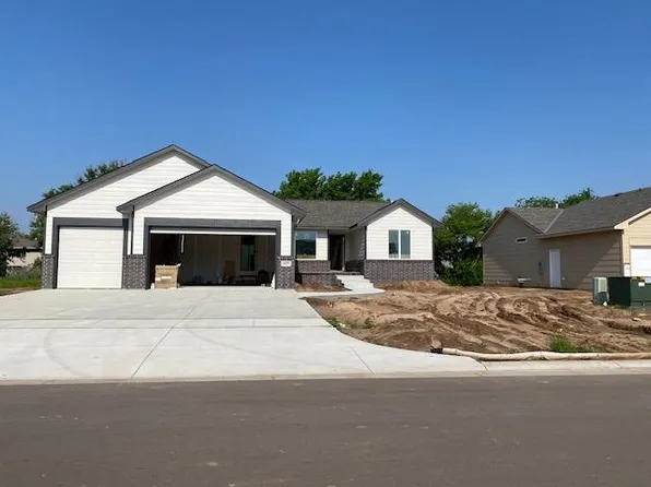 4535 N Rutgers St, Maize, KS 67101