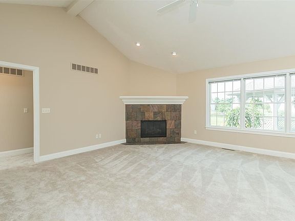 4th image of 51689 Sandelwood Ct