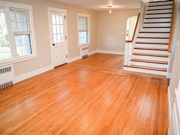 Family room/dining area