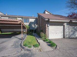 7455 Brynmawr Ct #31, West Bloomfield, MI 48322
