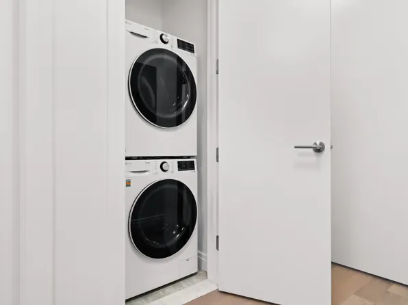 265 Lorimer Street image 9 of 23