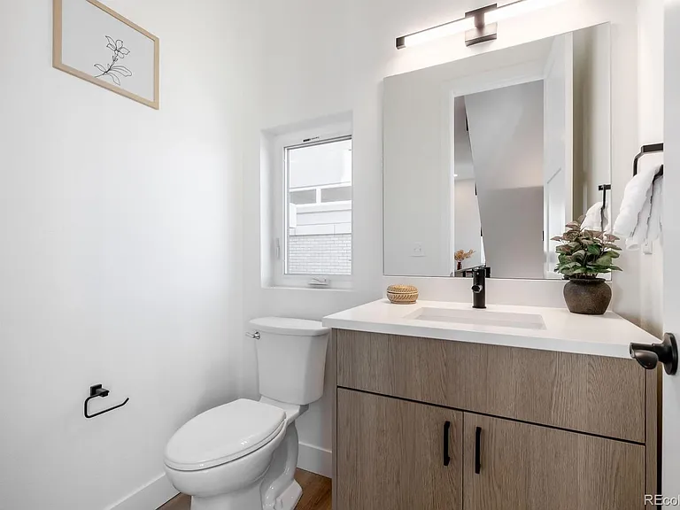 5231 N Eliot St — Photo 9