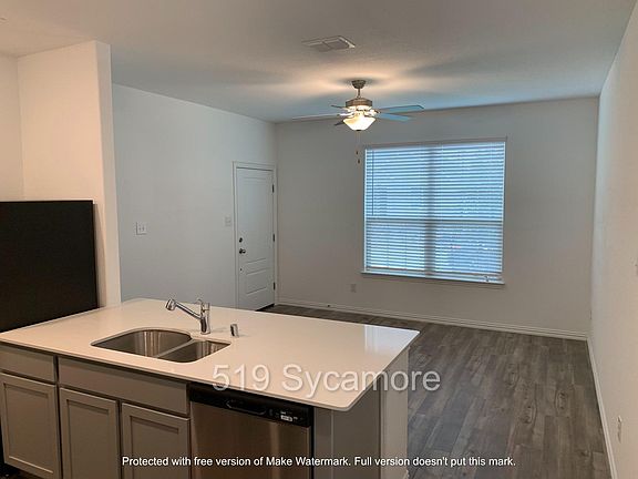 3rd image of 519 Sycamore Dr