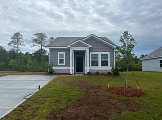 490 Castillo Dr, Loris, SC 29569