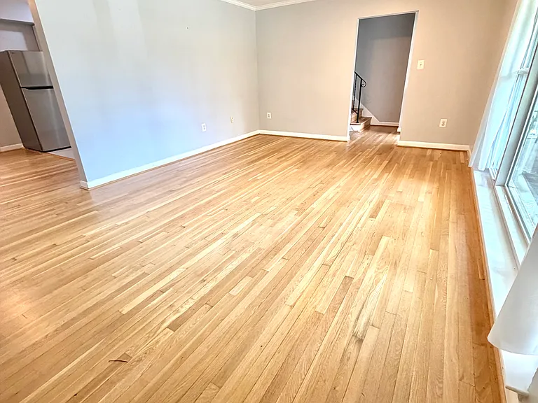 5809 Greenlawn Dr — Photo 7
