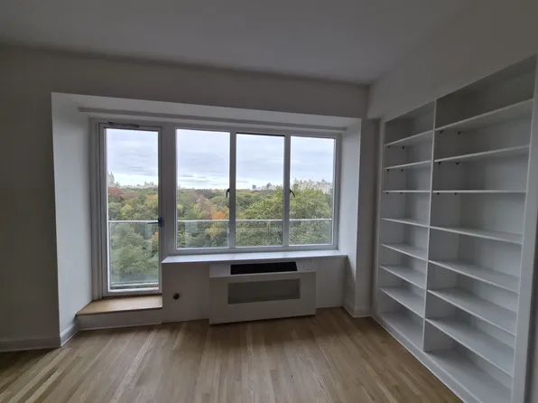 40 Central Park South image 5 of 30