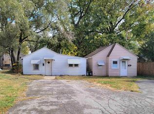 1316 S 9th St #A & B, Pekin, IL