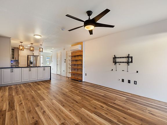 3rd image of 801 Kakala St APT 1302
