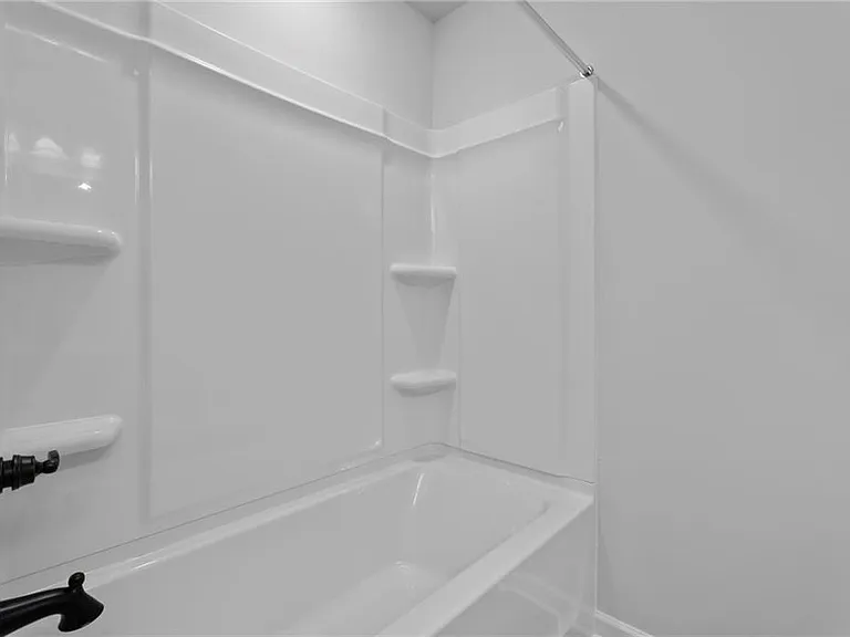 156 Flier Dr — Photo 16