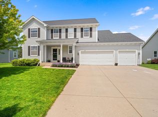 2384 Kiowa Dr, Grafton, WI 53024