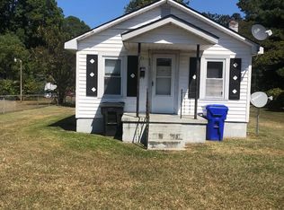 428 Sampson St, Clinton, NC 28328