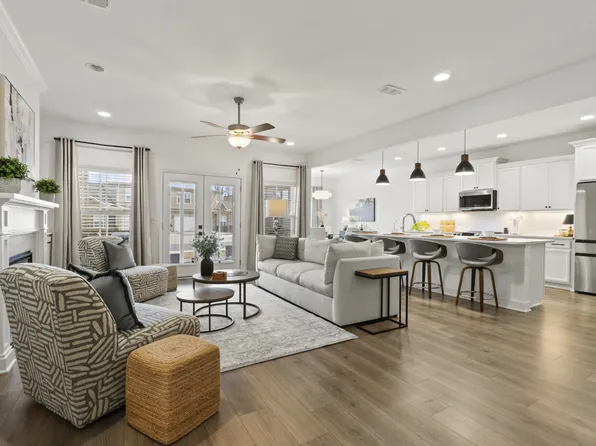 2431 Stonecenter Ln, Murfreesboro, TN 37128