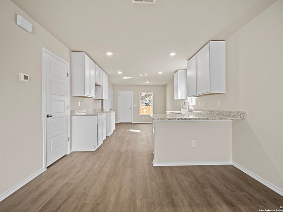 3rd image of 3509 Strawberry Grove