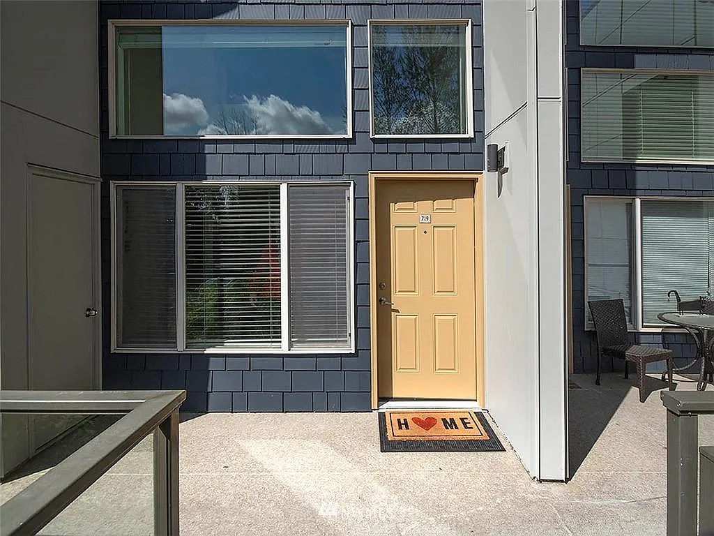 1 bed, 1032 sqft, $2,250 — Photo 3