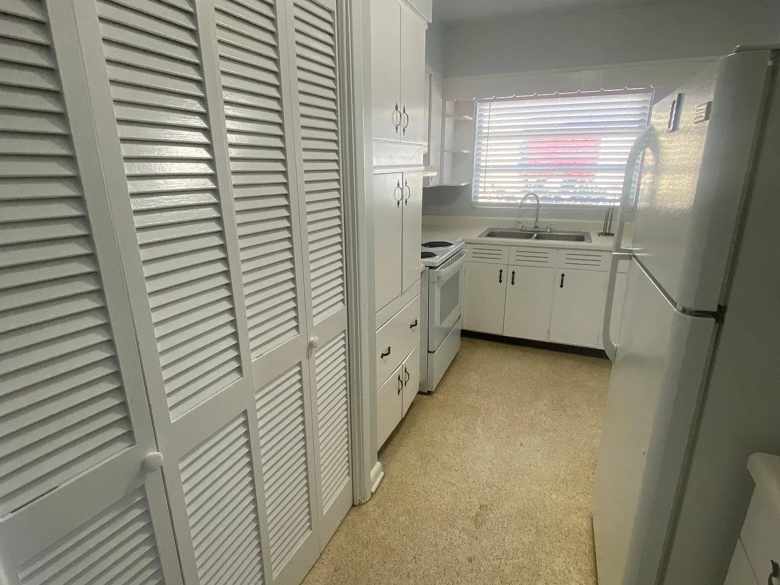 2 bed, 1064 sqft, $1,465 — Photo 4