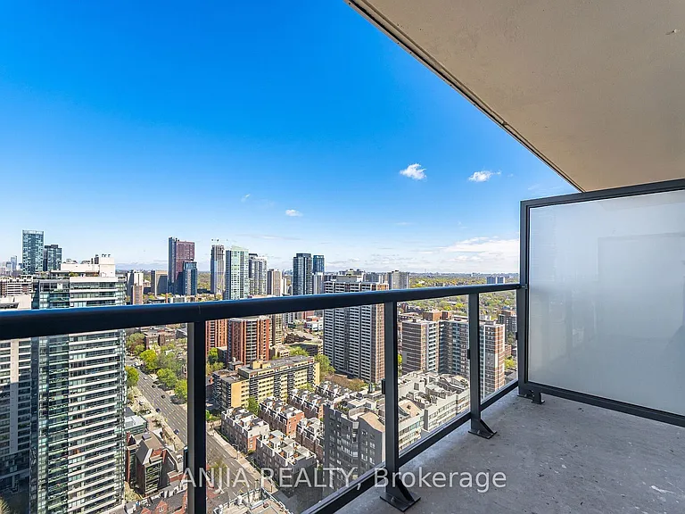 308 Jarvis St #3306 — Photo 10