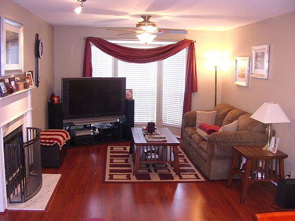 3rd image of 1521 Whispering Creek Dr
