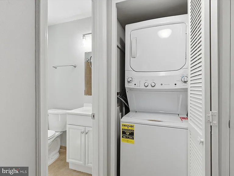 2966 S Columbus St #B2 — Photo 14