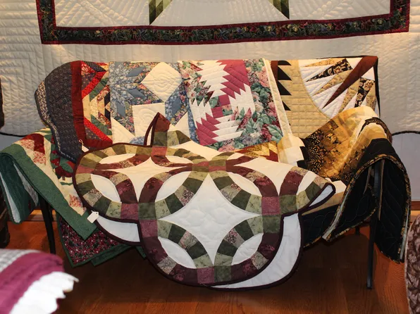 2090 County Road 1800e, Arthur, IL 61911