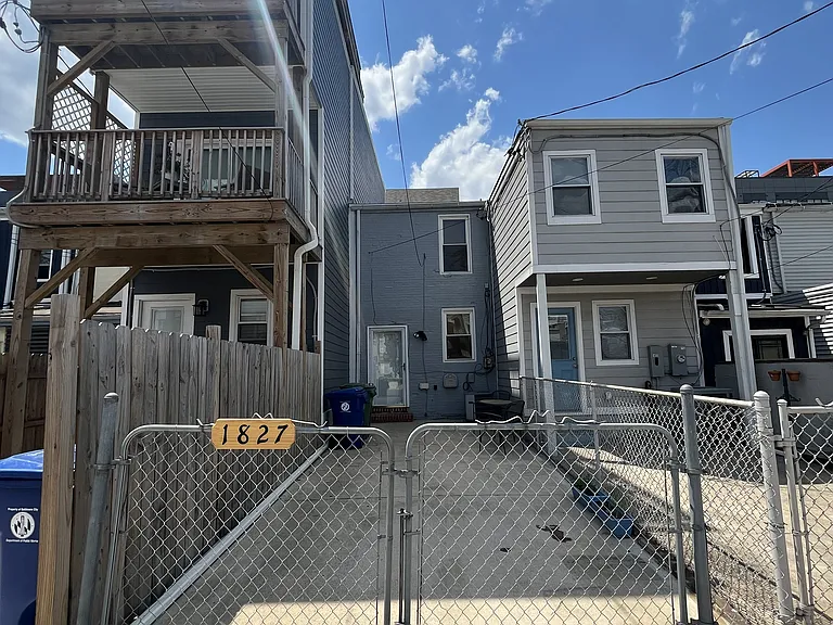 1827 S Hanover St — Photo 23