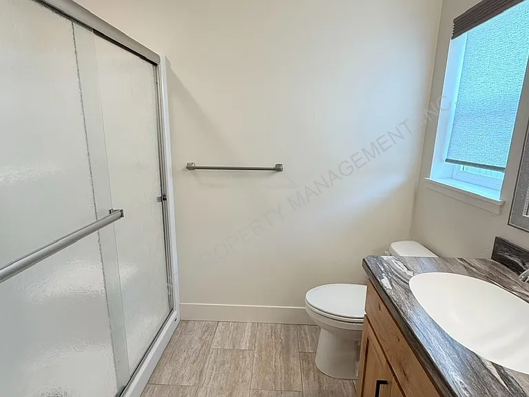 1616 Mosshart St — Photo 25