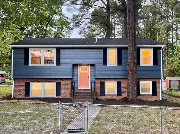 1628 Circle Dr, Petersburg, VA 23803