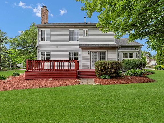 4th image of 360 Thomas Dr