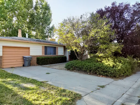 801 Apache Ave, Aztec, NM 87410