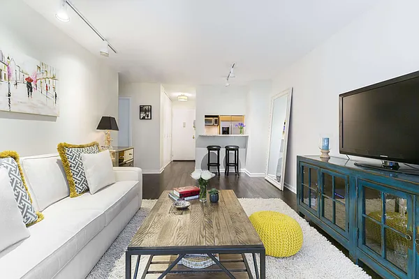 Sold by Compass | media 2