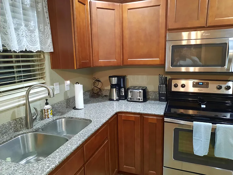 Fully equipped kitchen