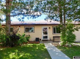 420 N Curtis St, Evansville, WY 82636