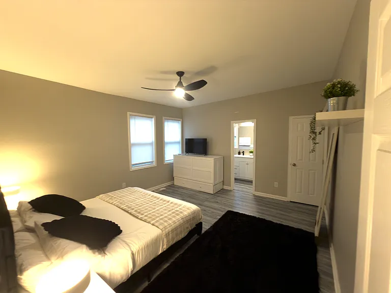 514 English Ave NW — Photo 11