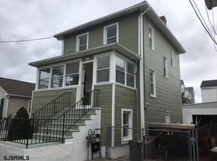 130 N Dudley Ave, Ventnor, NJ 08406