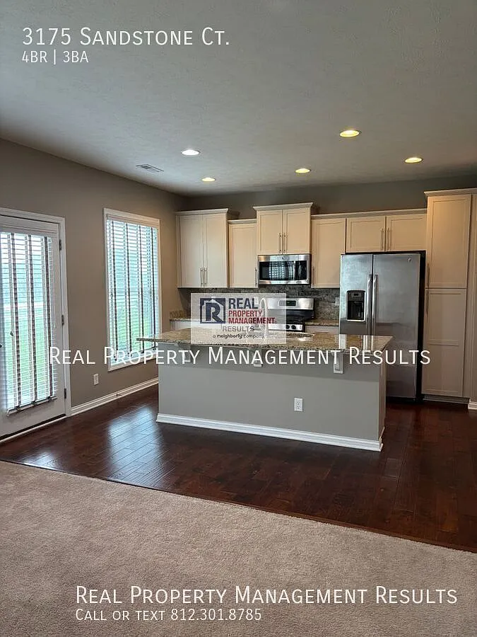 Beautiful 4 bed 3 bath home in the heart of Newburgh — Photo 4
