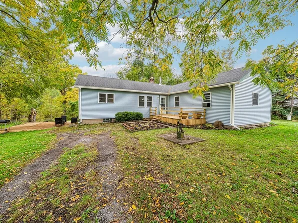 1646 Richley Rd, Corfu, NY 14036